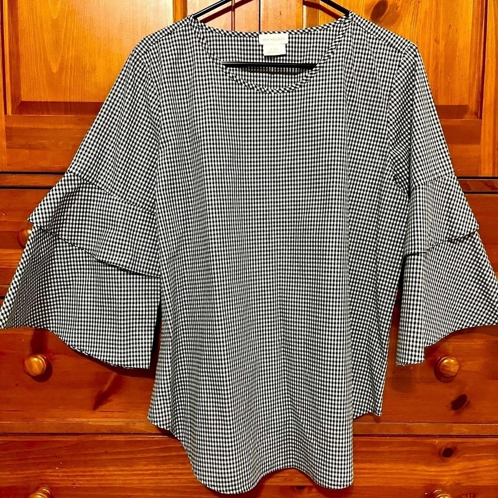 Van Heusen Black and White Bell Sleeve Blouse - Large